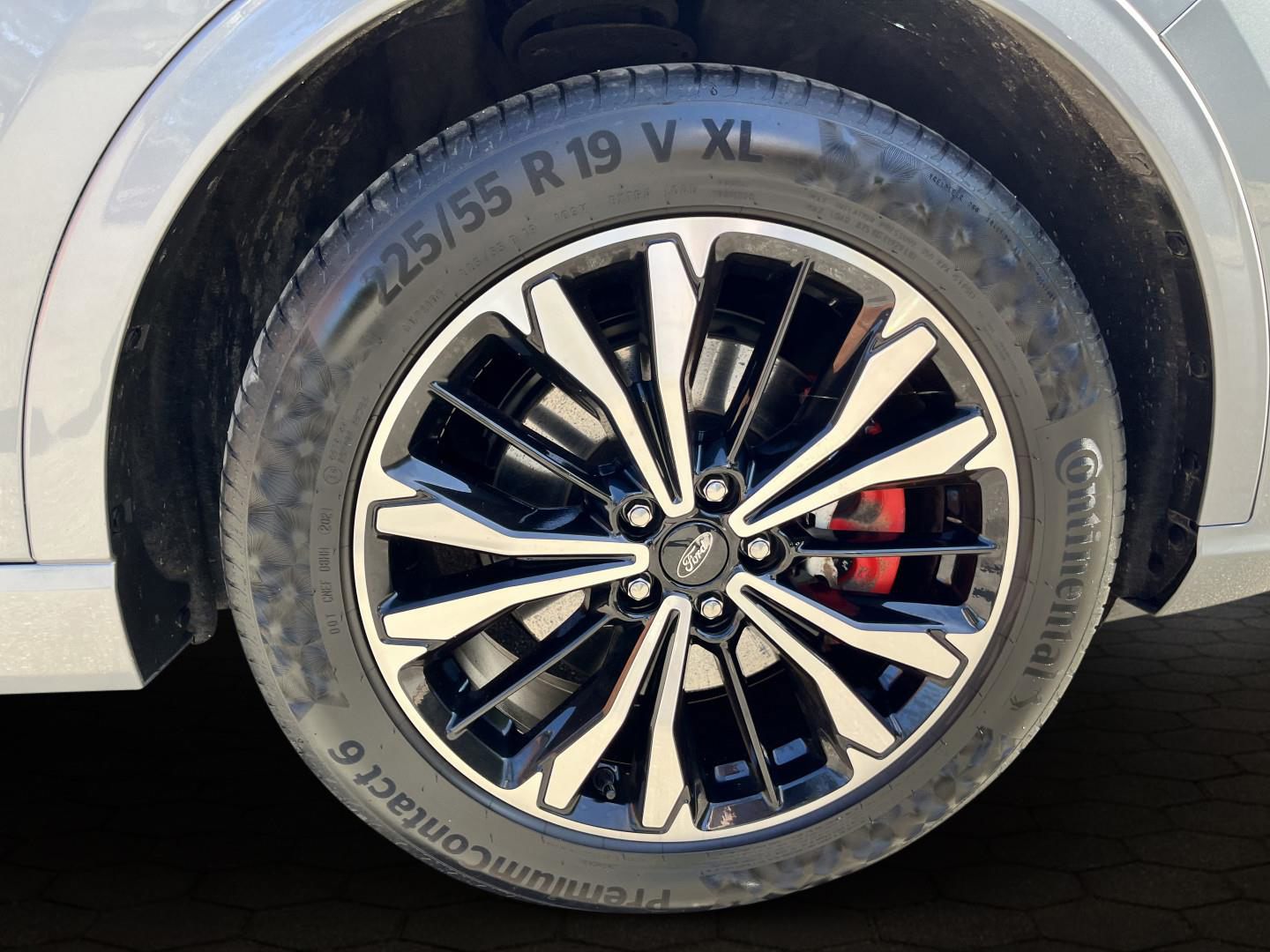 Billede af Ford Kuga 2,5 Plugin-hybrid Vignale CVT 225HK 5d Trinl. Gear