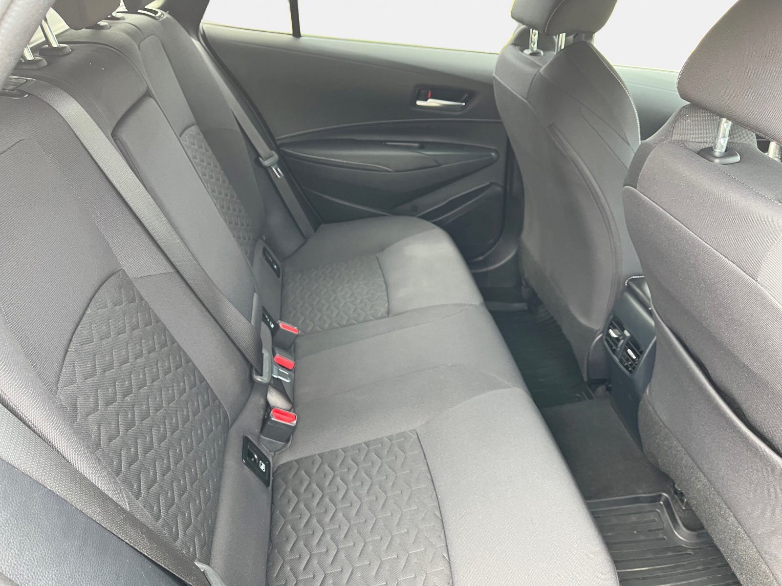 Billede af Toyota Corolla Touring Sports 1,8 Hybrid Active Smart E-CVT 122HK Stc Trinl. Gear