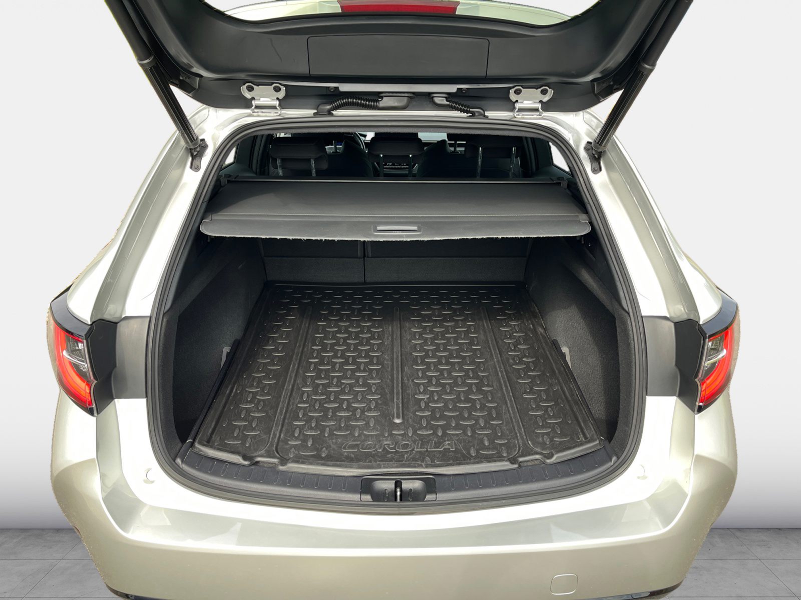 Billede af Toyota Corolla Touring Sports 1,8 Hybrid Active Smart E-CVT 122HK Stc Trinl. Gear