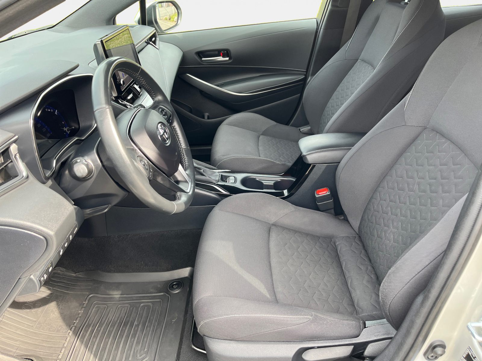 Billede af Toyota Corolla Touring Sports 1,8 Hybrid Active Smart E-CVT 122HK Stc Trinl. Gear