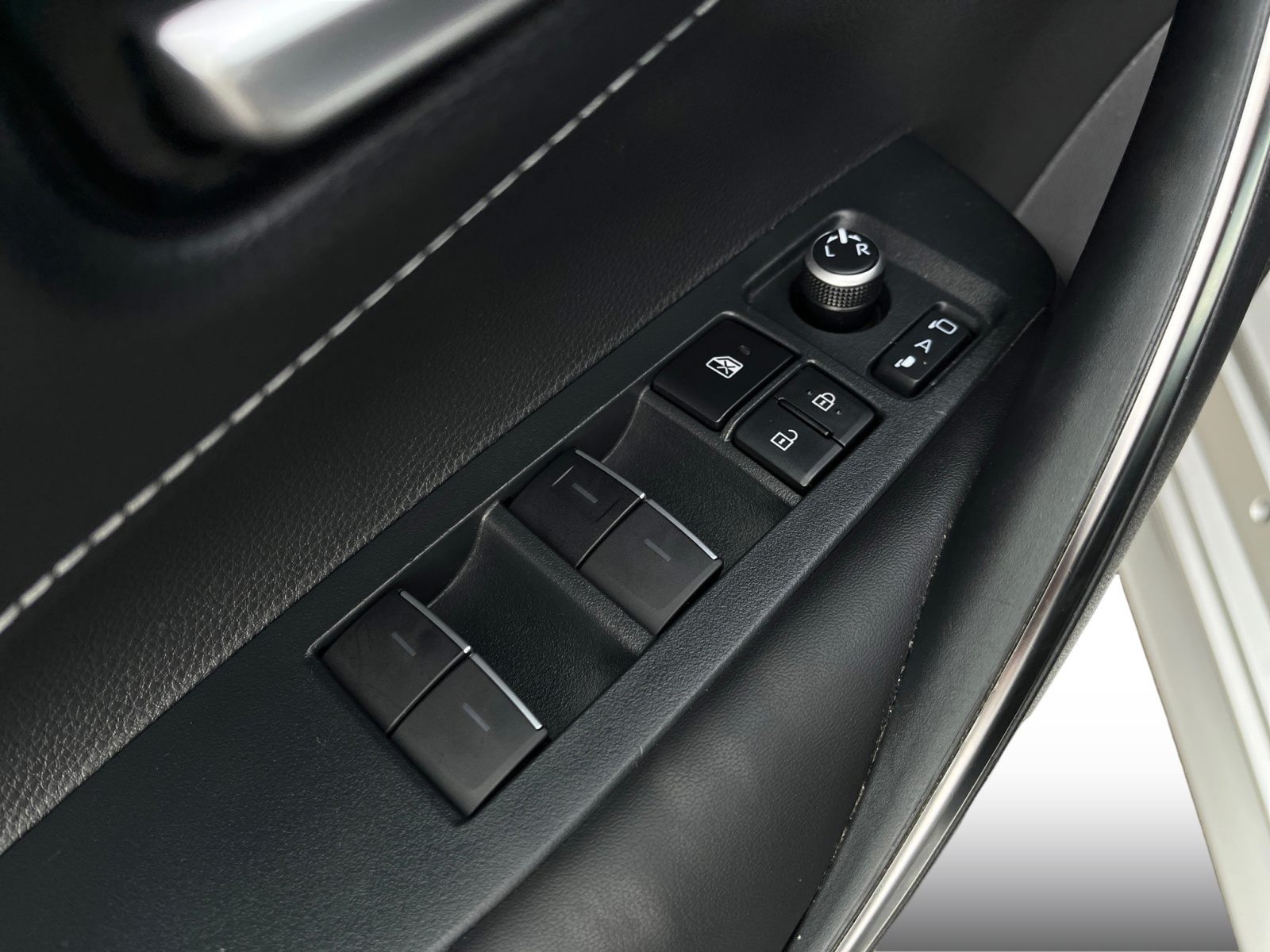 Billede af Toyota Corolla Touring Sports 1,8 Hybrid Active Smart E-CVT 122HK Stc Trinl. Gear