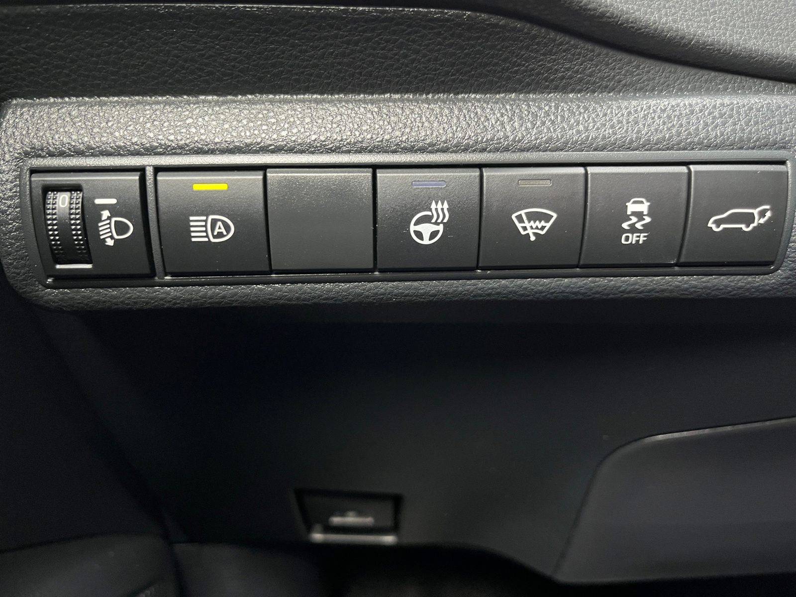 Billede af Toyota Corolla Touring Sports 1,8 Hybrid Active Smart E-CVT 122HK Stc Trinl. Gear