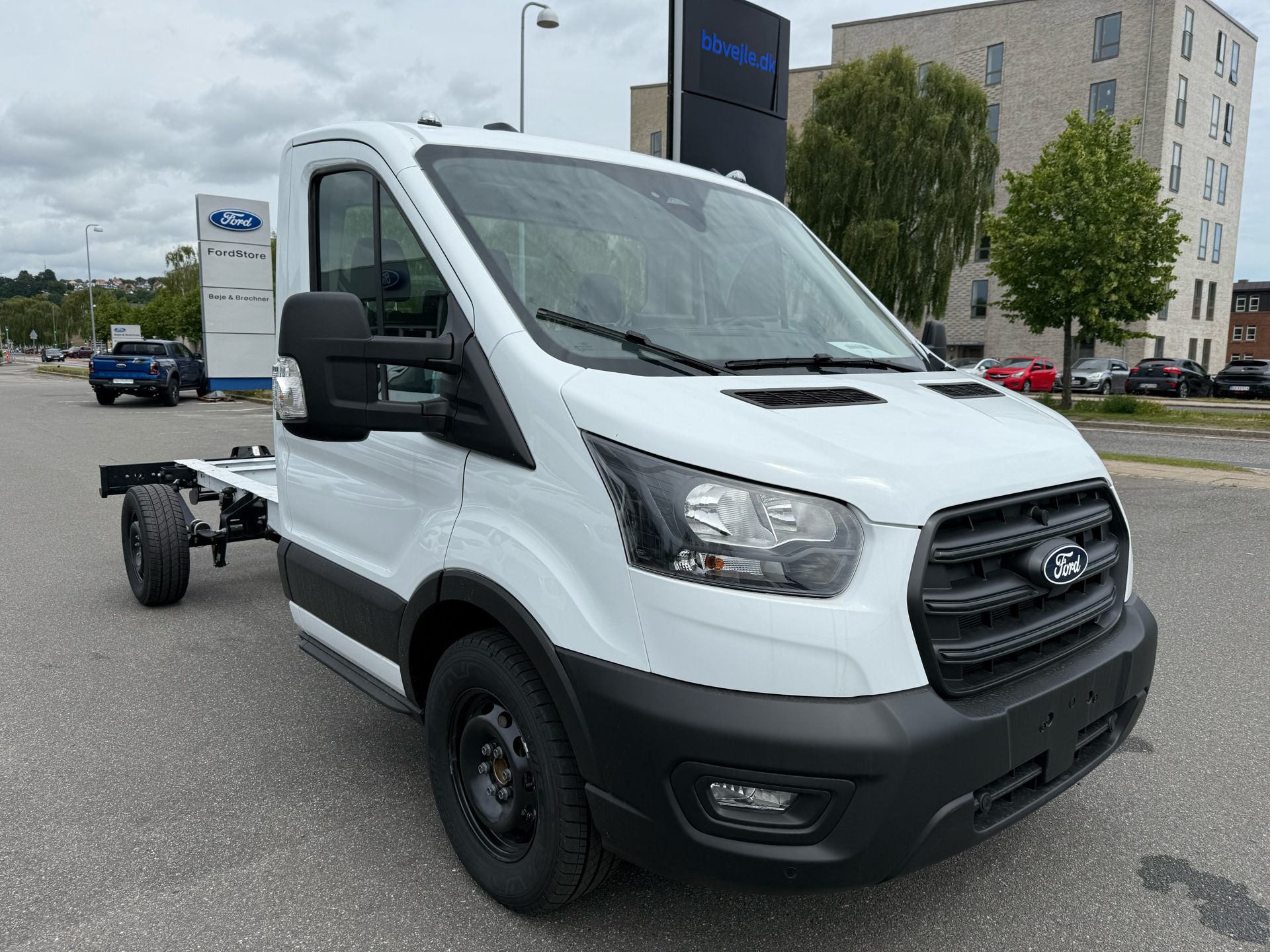 Billede af Ford Transit 350 L3H1 2,0 TDCI HDT Trend RWD 165HK Ladv./Chas. 10g Aut.