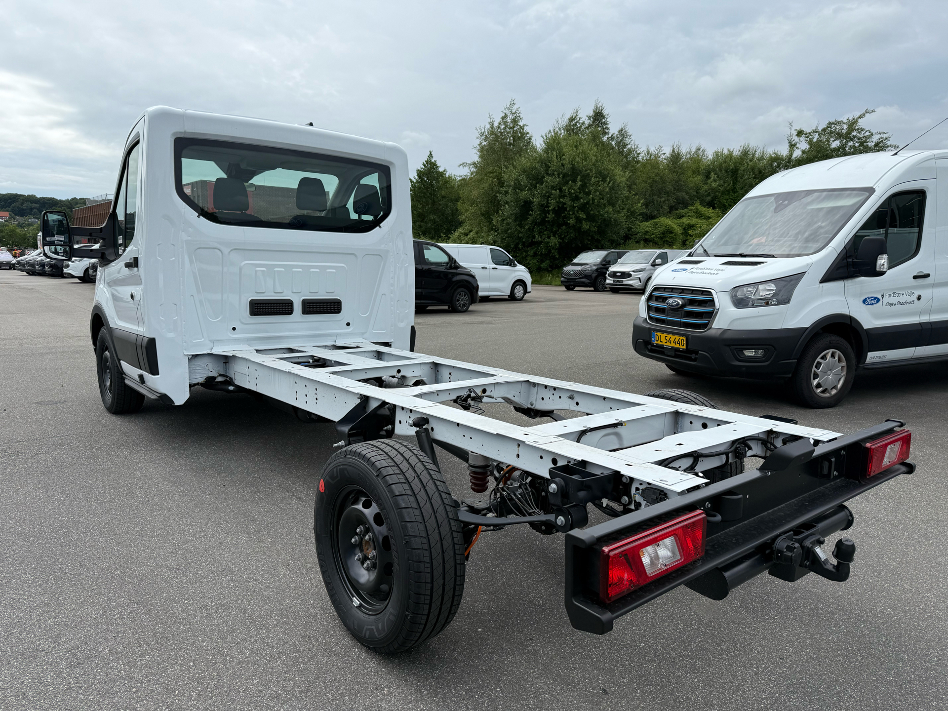 Billede af Ford Transit 350 L3H1 2,0 TDCI HDT Trend RWD 165HK Ladv./Chas. 10g Aut.