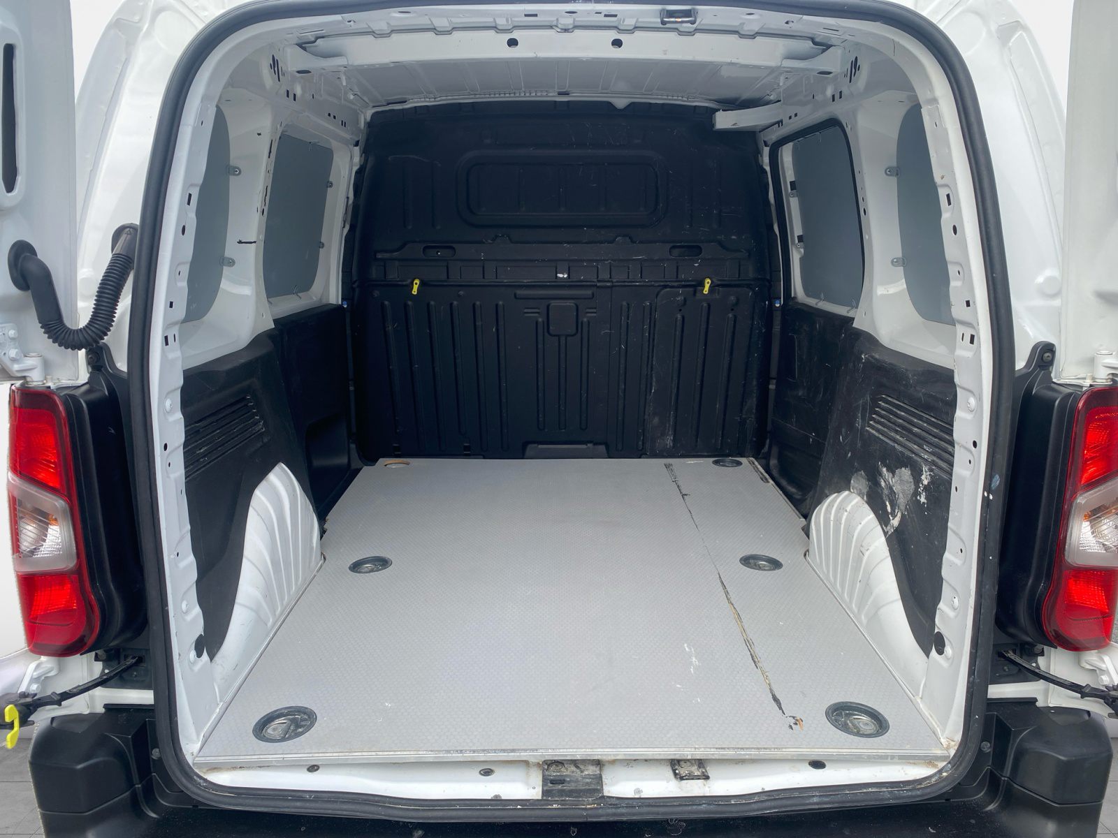 Billede af Toyota Proace City Medium 1,5 D Comfort Smart Active Vision 102HK Van