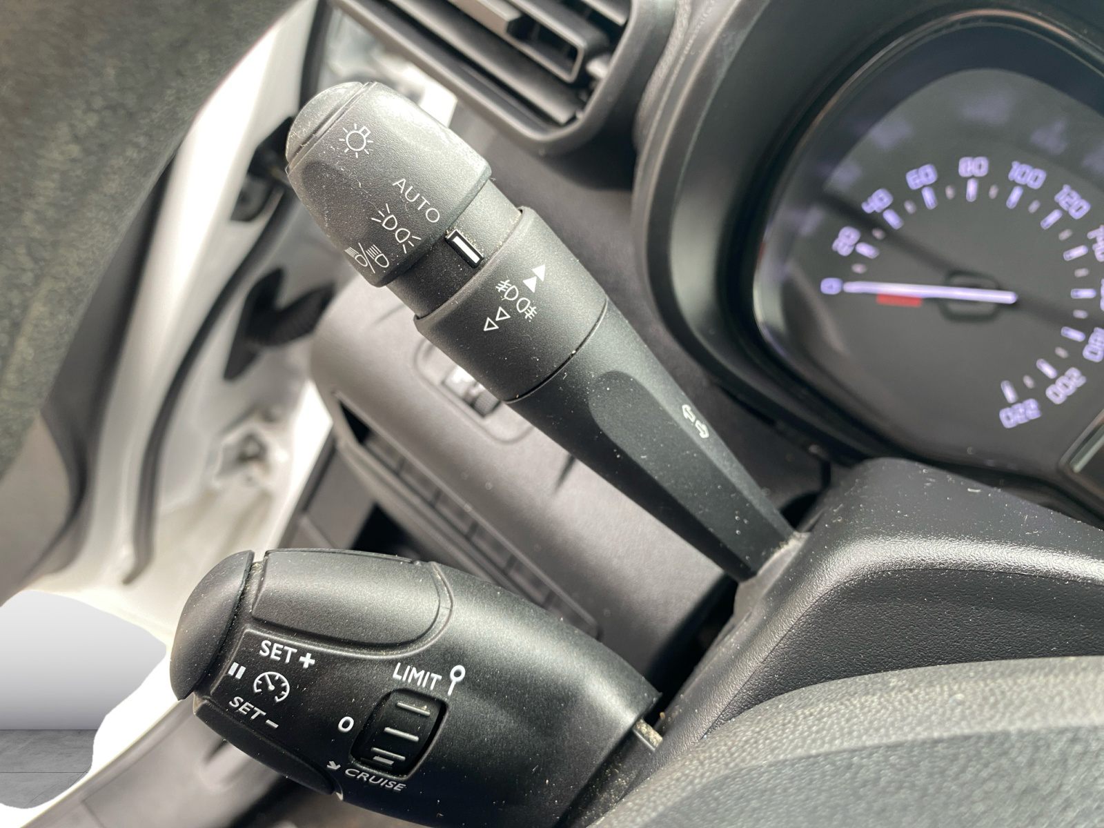 Billede af Toyota Proace City Medium 1,5 D Comfort Smart Active Vision Dobbelt Bagdør 102HK Van