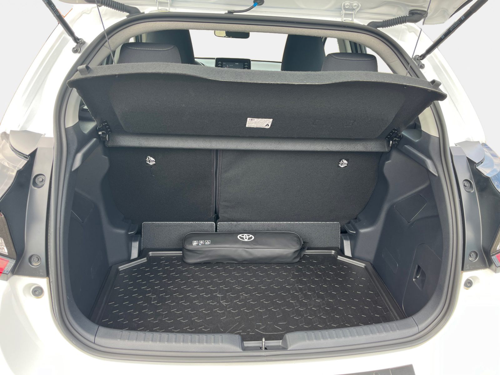 Billede af Toyota Yaris 1,5 Hybrid Essential 116HK 5d Trinl. Gear