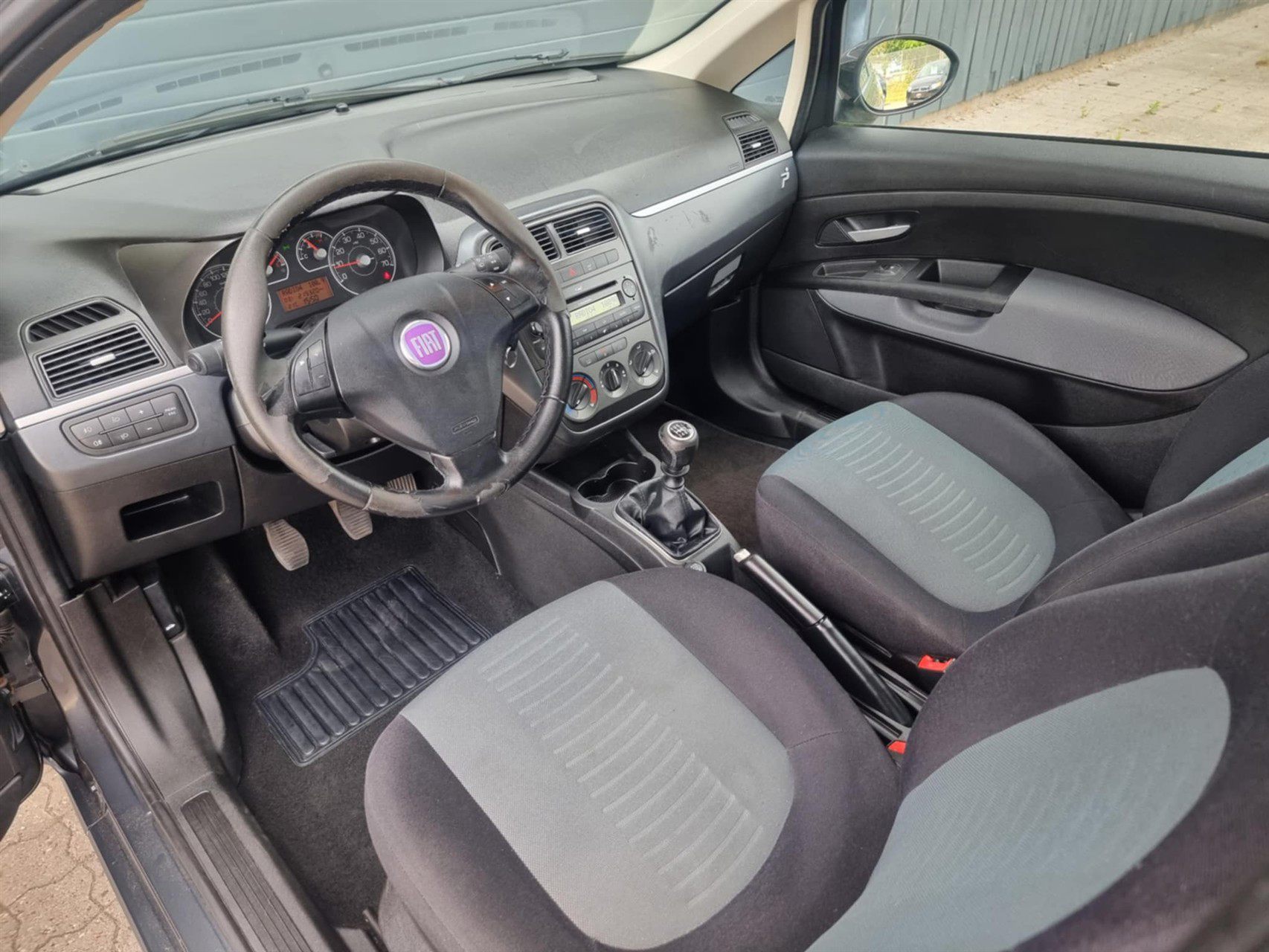 Billede af Fiat Grande Punto 1,4 16V Dynamic 95HK 3d 6g