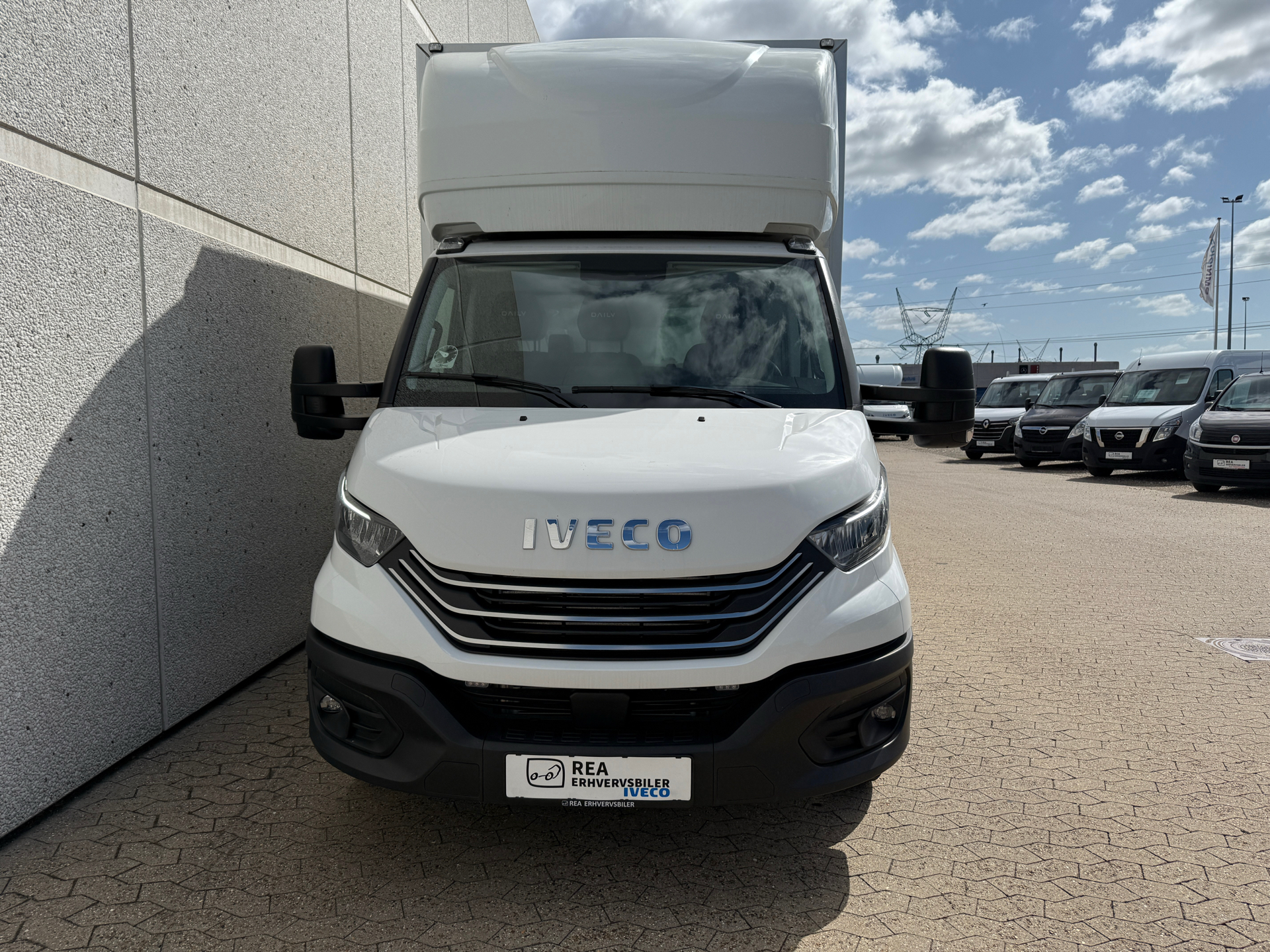 Billede af Iveco Daily 35S18 4100mm 3,0 D 180HK Ladv./Chas. 8g Aut.