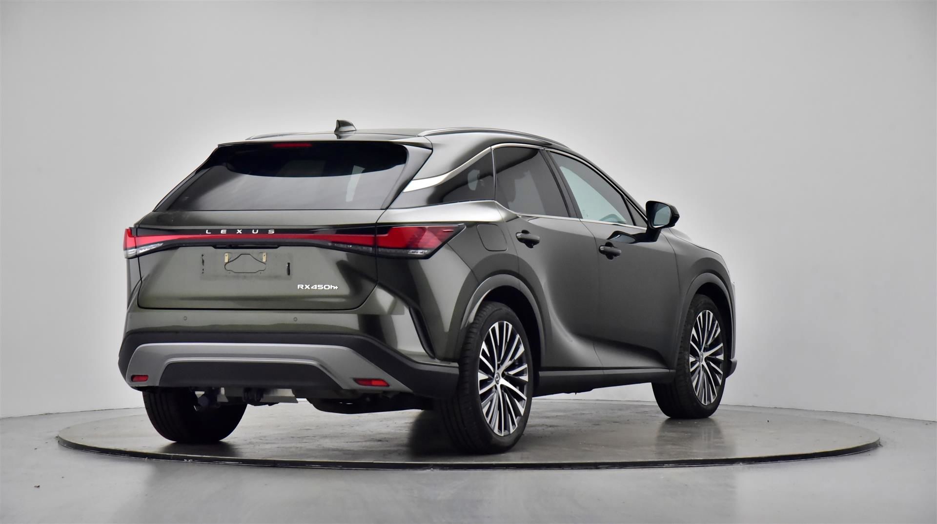 Billede af Lexus RX 450h+ 2,5 Plugin-hybrid Executive E-Four E-CVT 309HK 5d Trinl. Gear