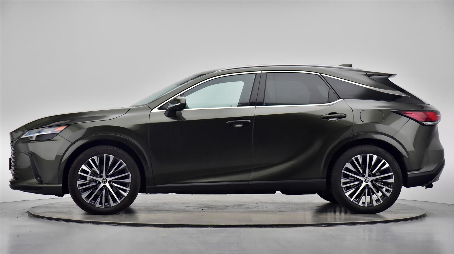 Billede af Lexus RX 450h+ 2,5 Plugin-hybrid Executive E-Four E-CVT 309HK 5d Trinl. Gear