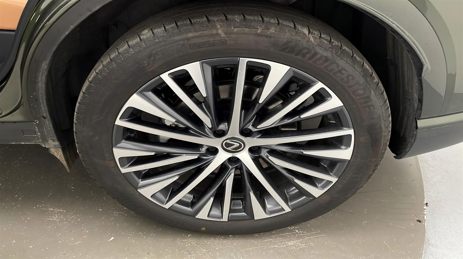 Billede af Lexus RX 450h+ 2,5 Plugin-hybrid Executive E-Four E-CVT 309HK 5d Trinl. Gear