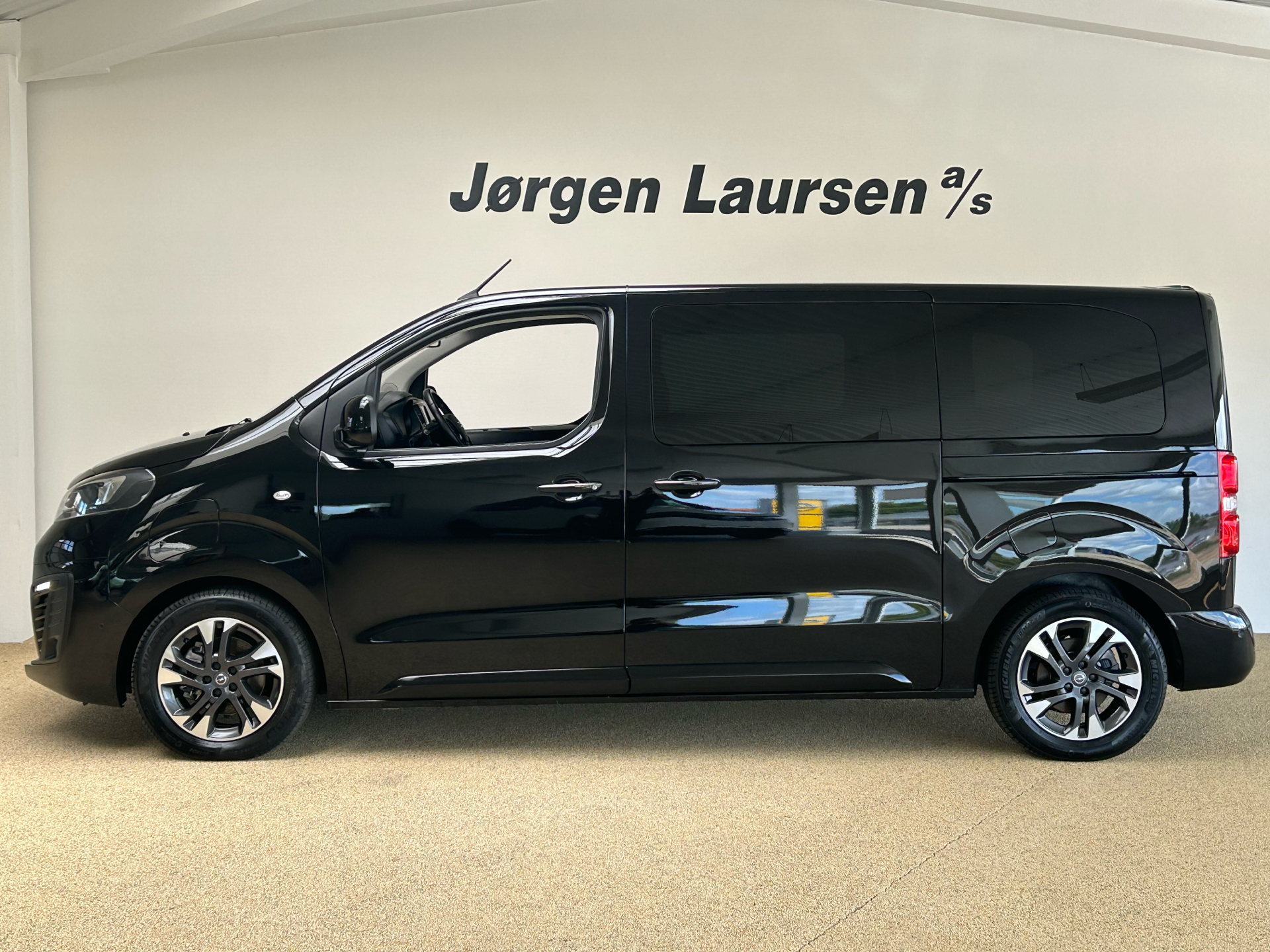 Billede af Opel Zafira-e Life L2 EL Ultimate 136HK Aut. 