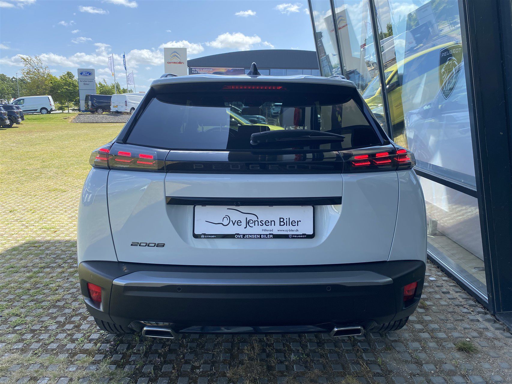 Billede af Peugeot 2008 1,2 PureTech First Selection EAT8 130HK 5d 8g Aut.