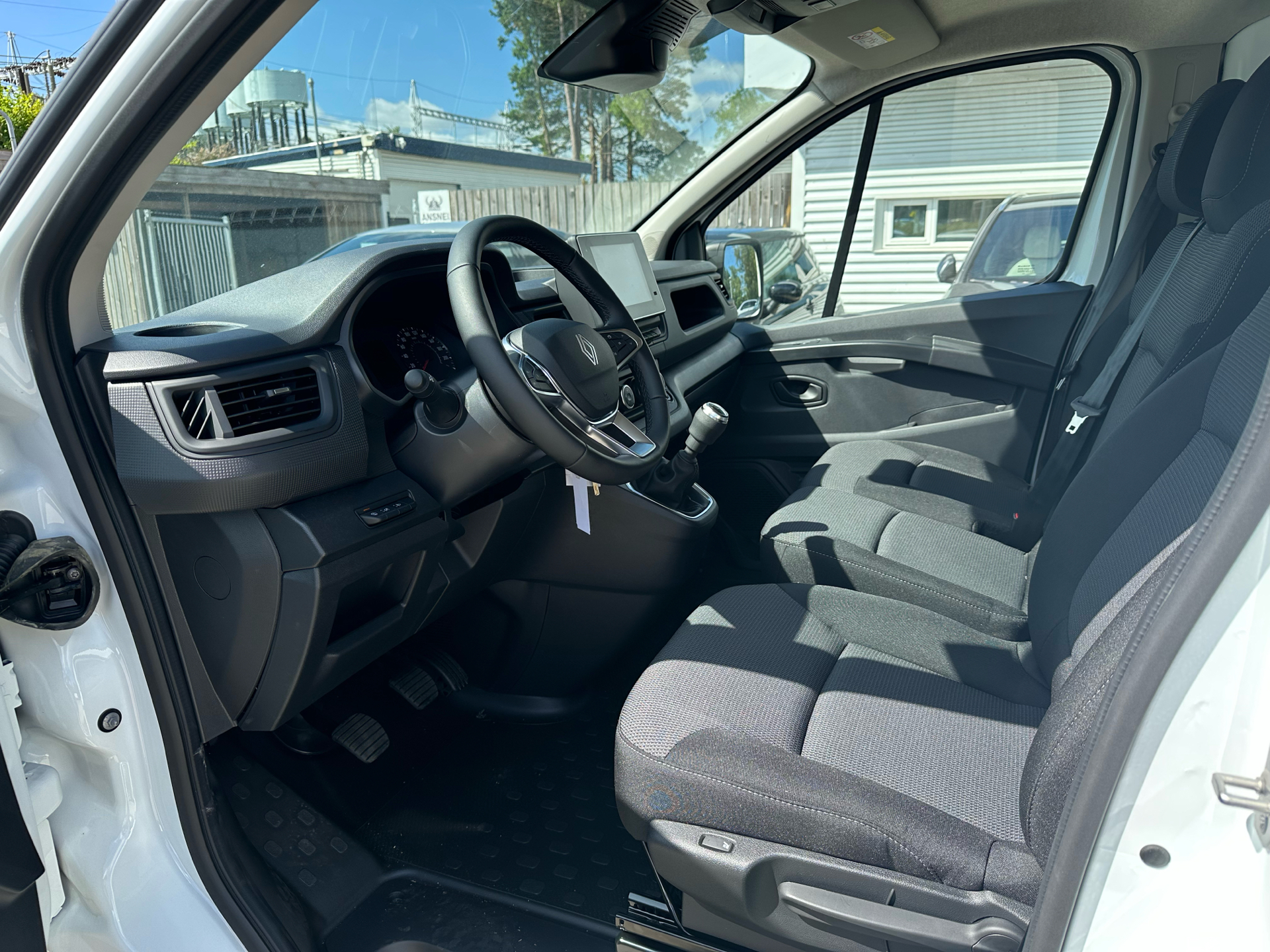 Billede af Renault Trafic L2H1 2,0 DCI Tek start/stop 130HK Van 6g