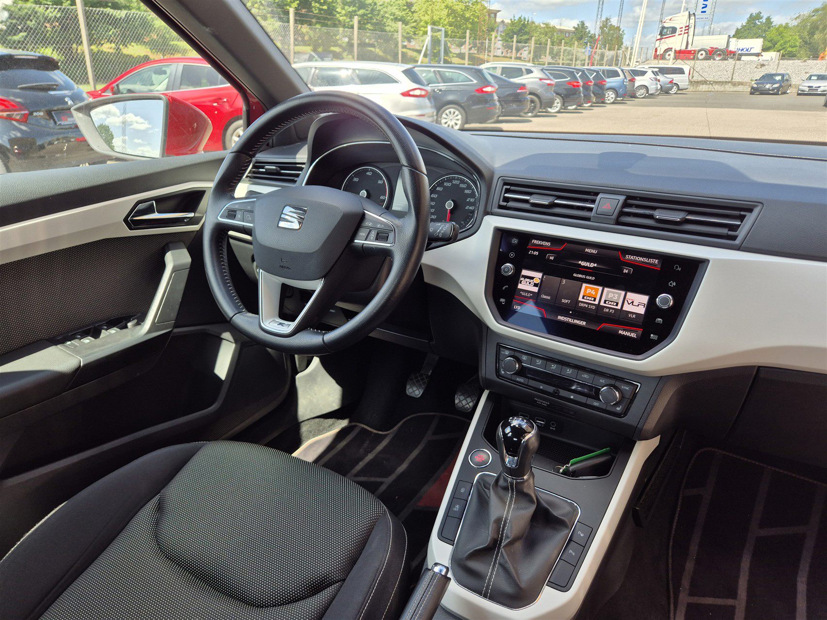 Billede af Seat Arona 1,6 TDI Xcellence Start/Stop 95HK 5d
