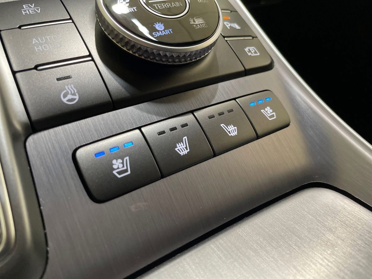 Billede af Hyundai Santa Fe 1,6 T-GDI  Plugin-hybrid Ultimate 4WD 265HK 5d 6g Aut.