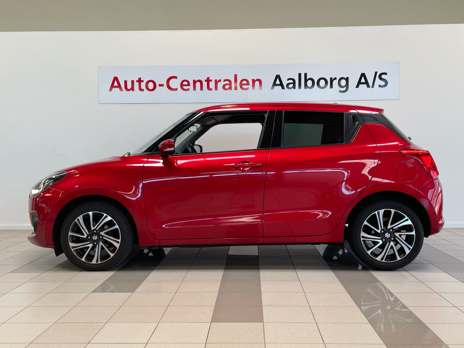 Billede af Suzuki Swift 1,2 Dualjet  Mild hybrid Exclusive AEB 83HK 5d
