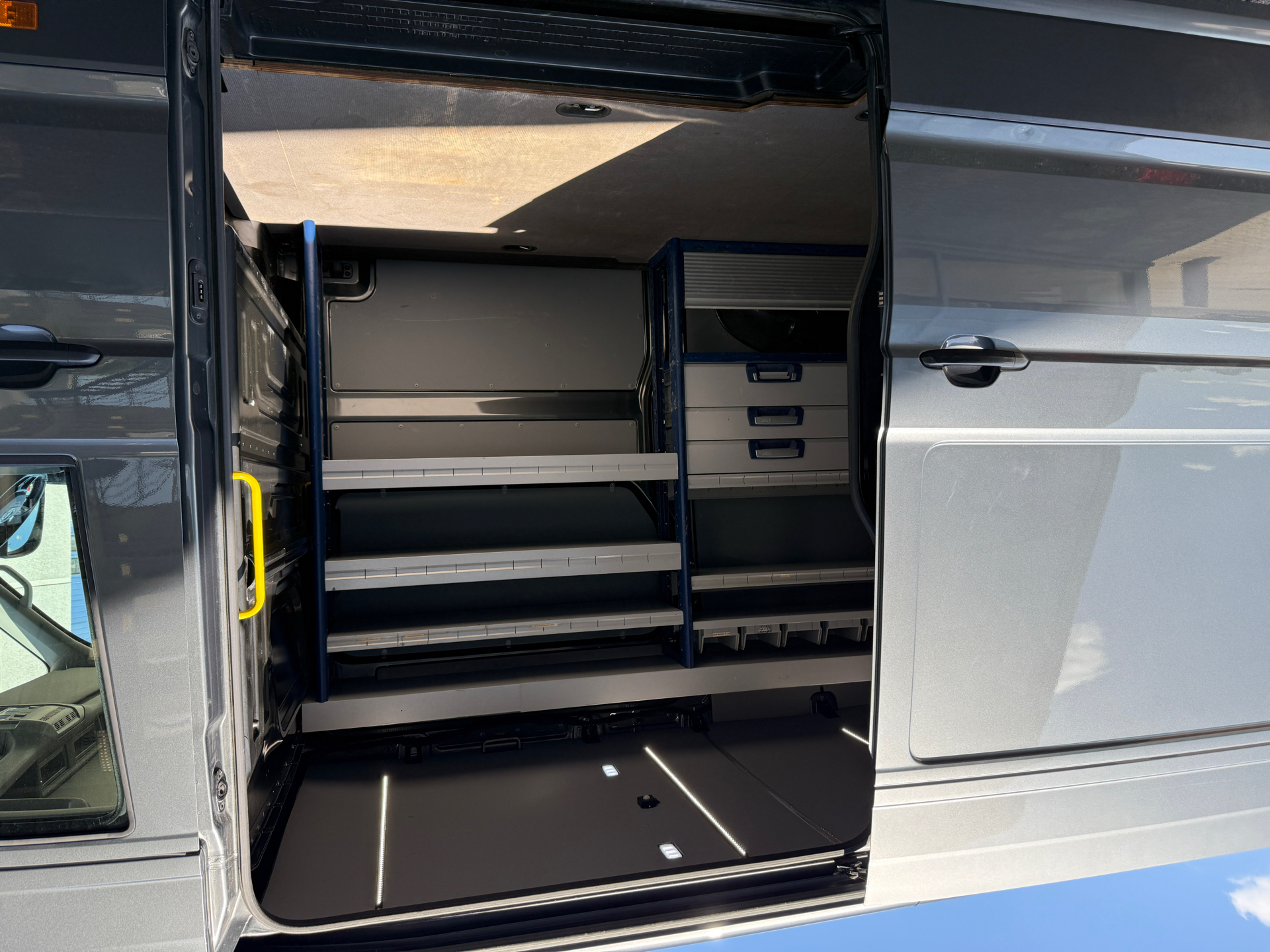Billede af VW Crafter 35 L3H2 2,0 TDI SCR 177HK Van 8g Aut.