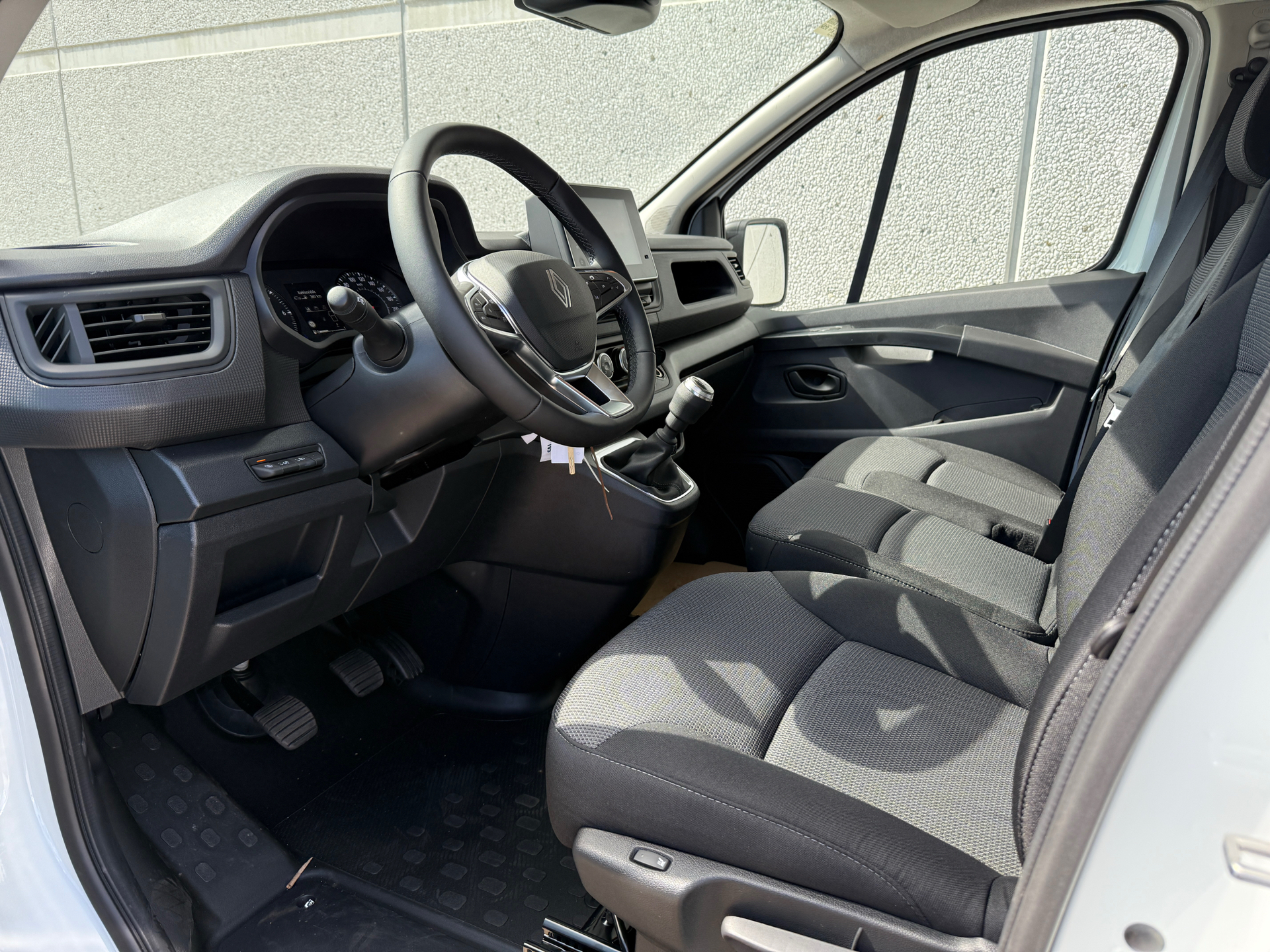 Billede af Renault Trafic L2H1 2,0 DCI Tek start/stop 130HK Van 6g