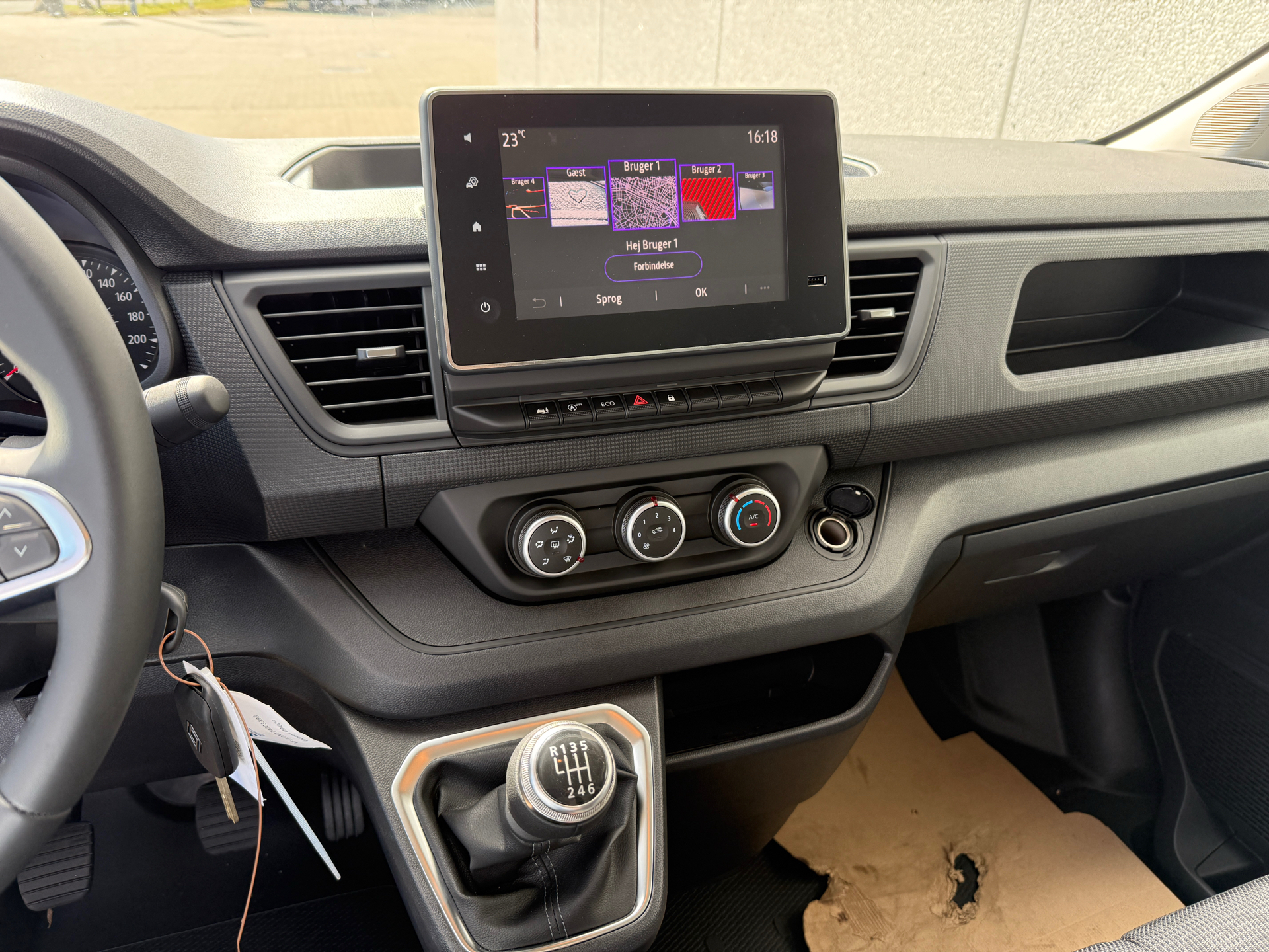 Billede af Renault Trafic L2H1 2,0 DCI Tek start/stop 130HK Van 6g