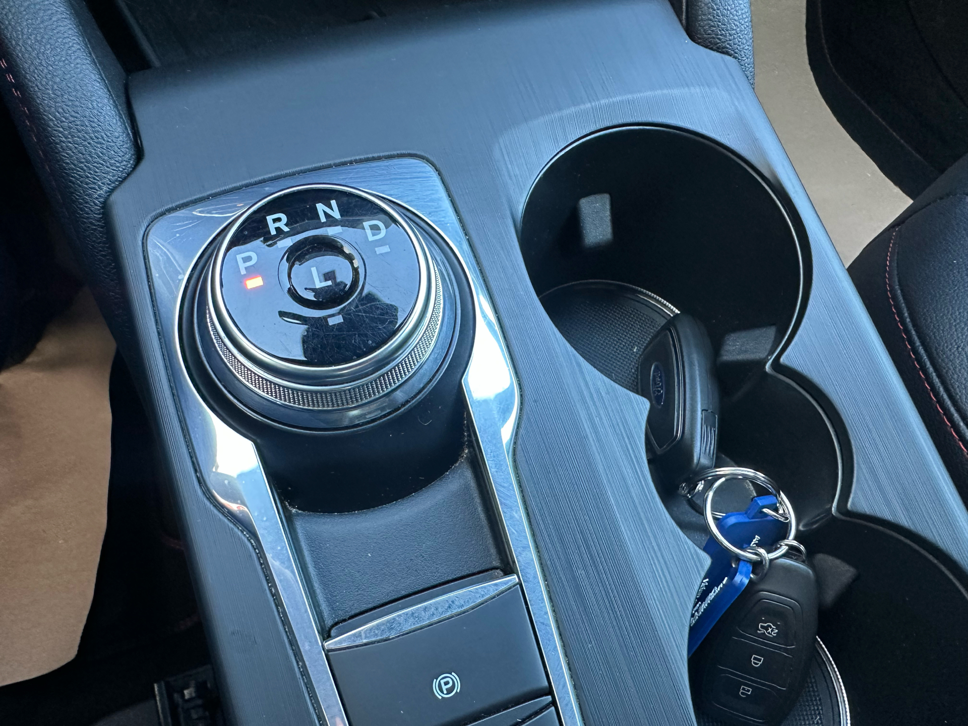 Billede af Ford Kuga 2,5 Plugin-hybrid ST-Line X CVT 225HK 5d Trinl. Gear