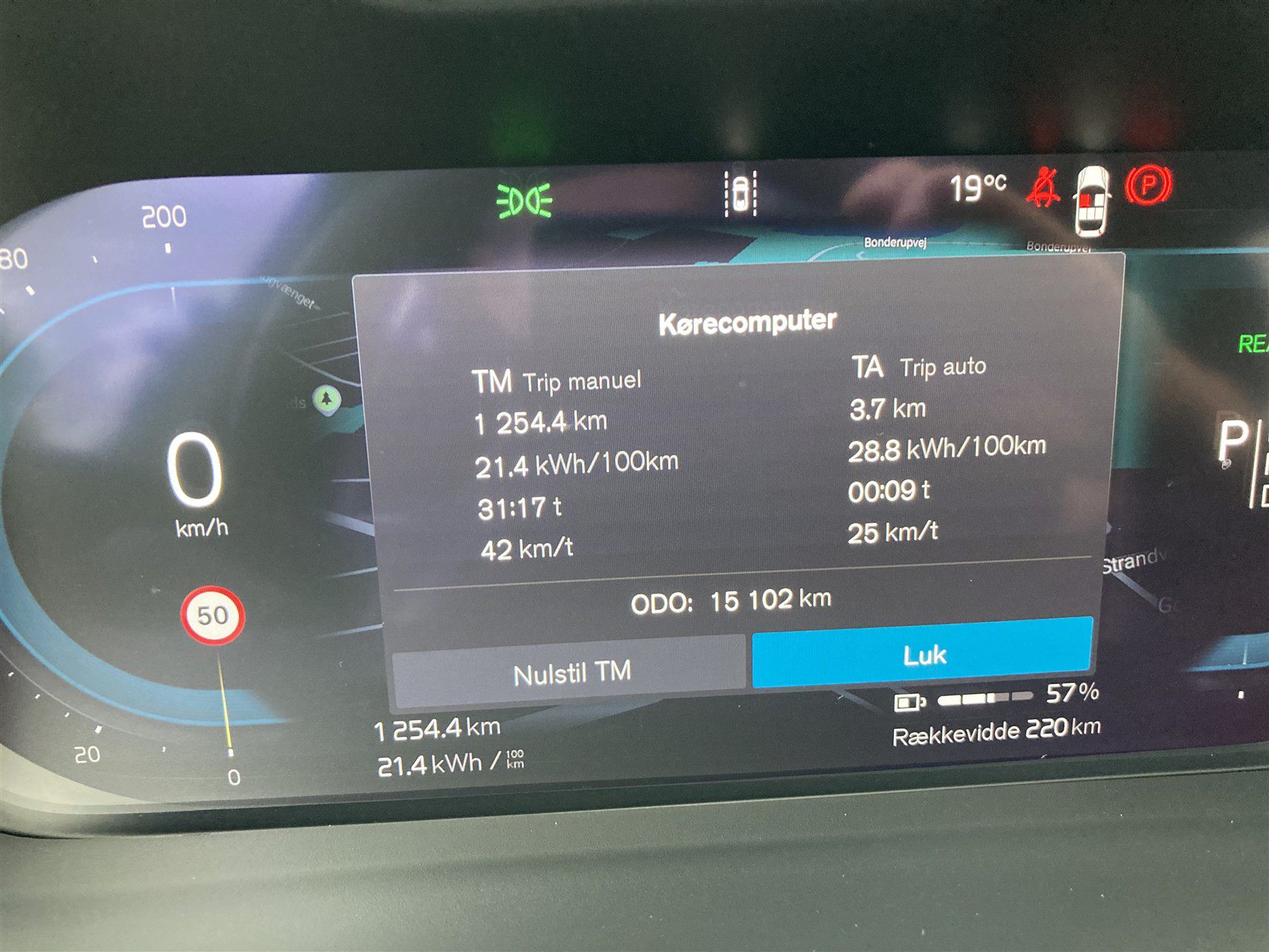 Billede af Volvo EX40 Single Motor Extended Range Black Edition 252HK 5d Aut.
