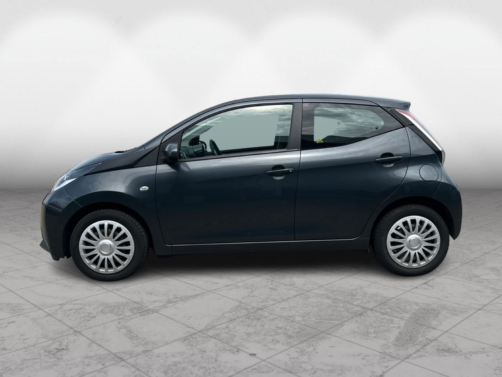 Billede af Toyota Aygo 1,0 VVT-I X-Play + X-Touch 69HK 5d