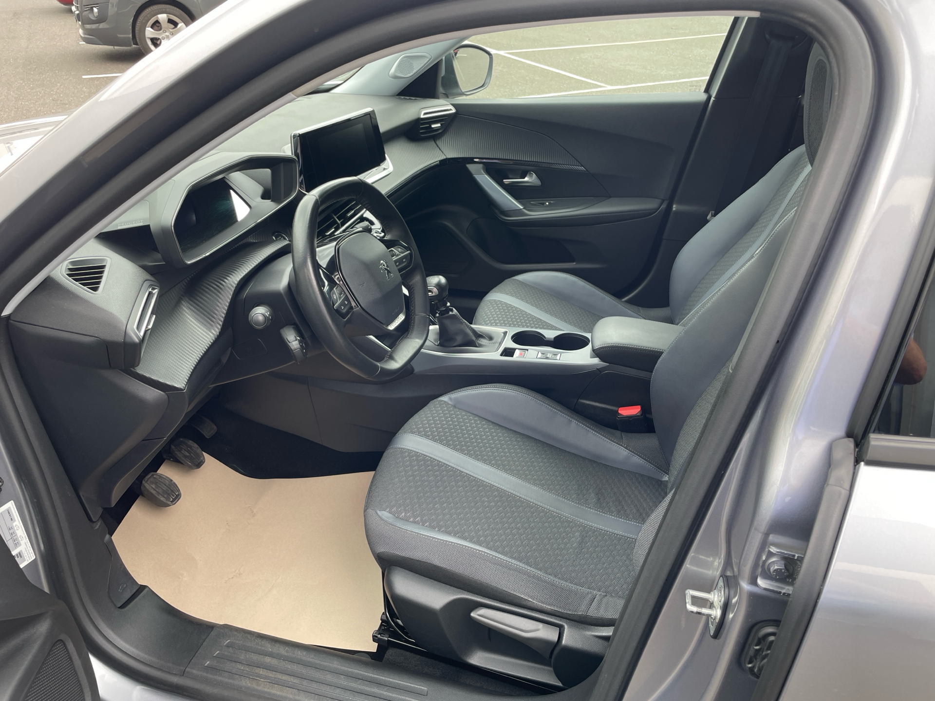 Billede af Peugeot 2008 1,5 BlueHDi Allure Pack 100HK 5d 6g