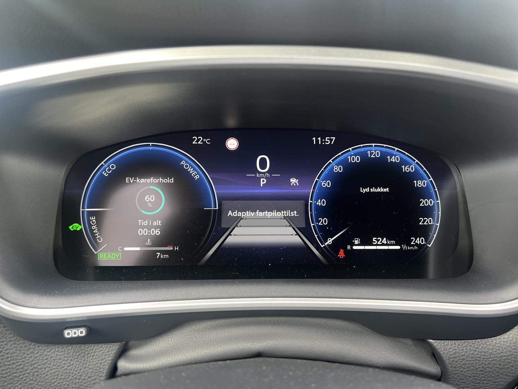 Billede af Toyota Corolla Cross 1,8 Hybrid Style Comfort 140HK 5d Aut.