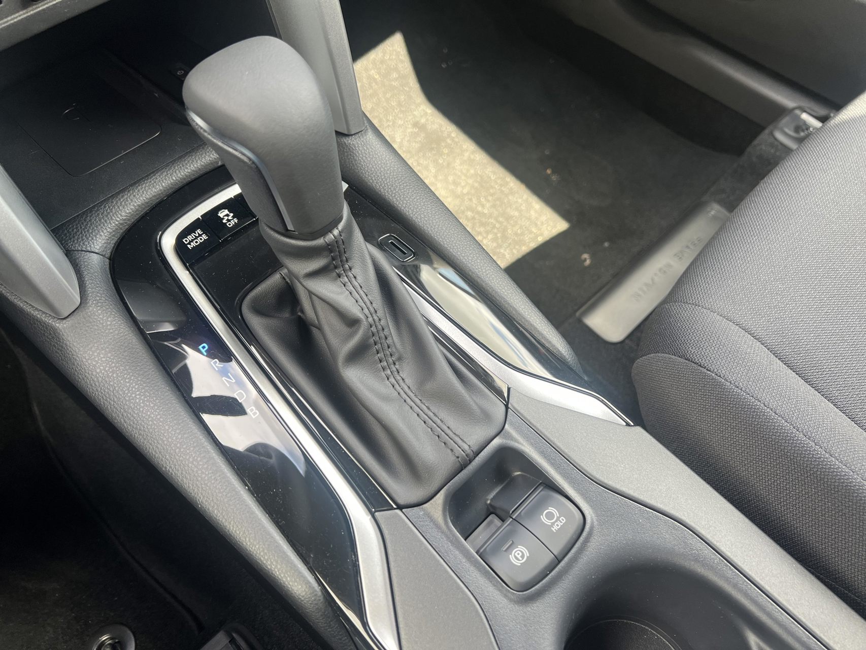 Billede af Toyota Corolla Cross 1,8 Hybrid Style Comfort 140HK 5d Aut.