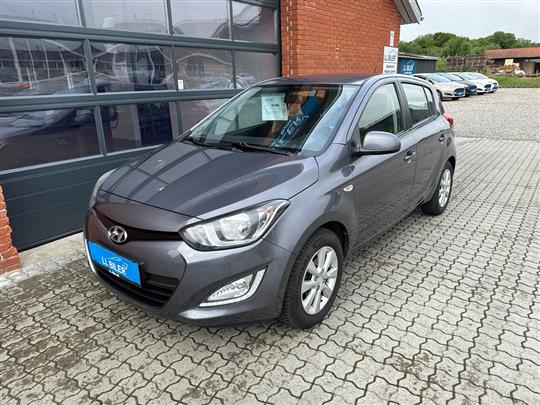 Hyundai i20 1,2 Classic XTR 85HK 5d