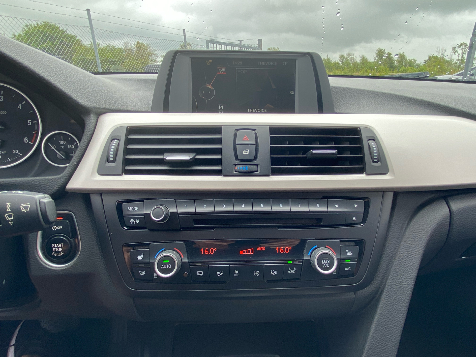 Billede af BMW 330d Touring 3,0 D 258HK Stc 8g Aut.