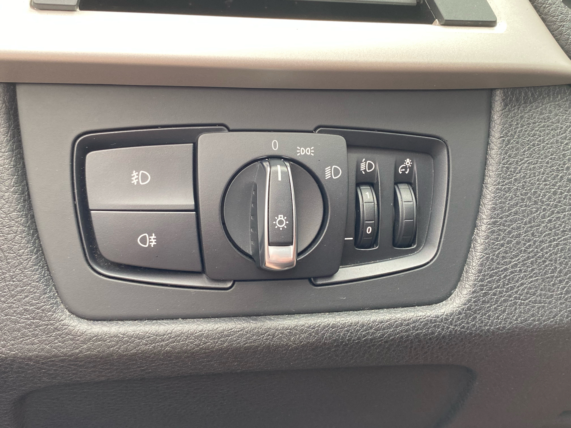 Billede af BMW 330d Touring 3,0 D 258HK Stc 8g Aut.