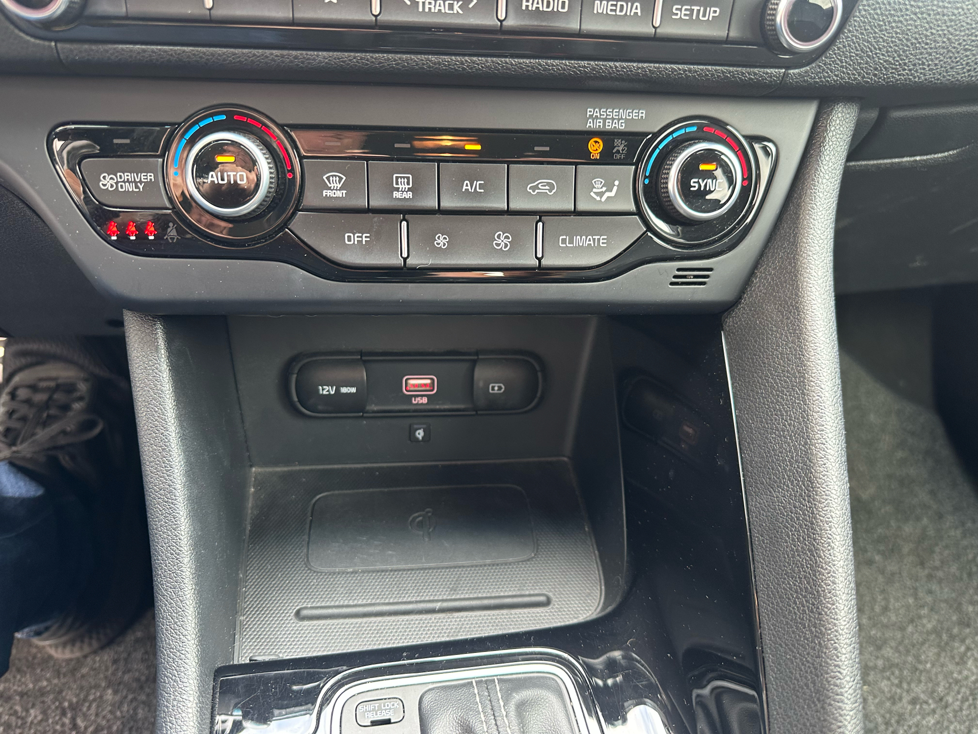 Billede af Kia Niro 1,6 GDI PHEV  Plugin-hybrid Advance DCT 141HK 5d 6g Aut.