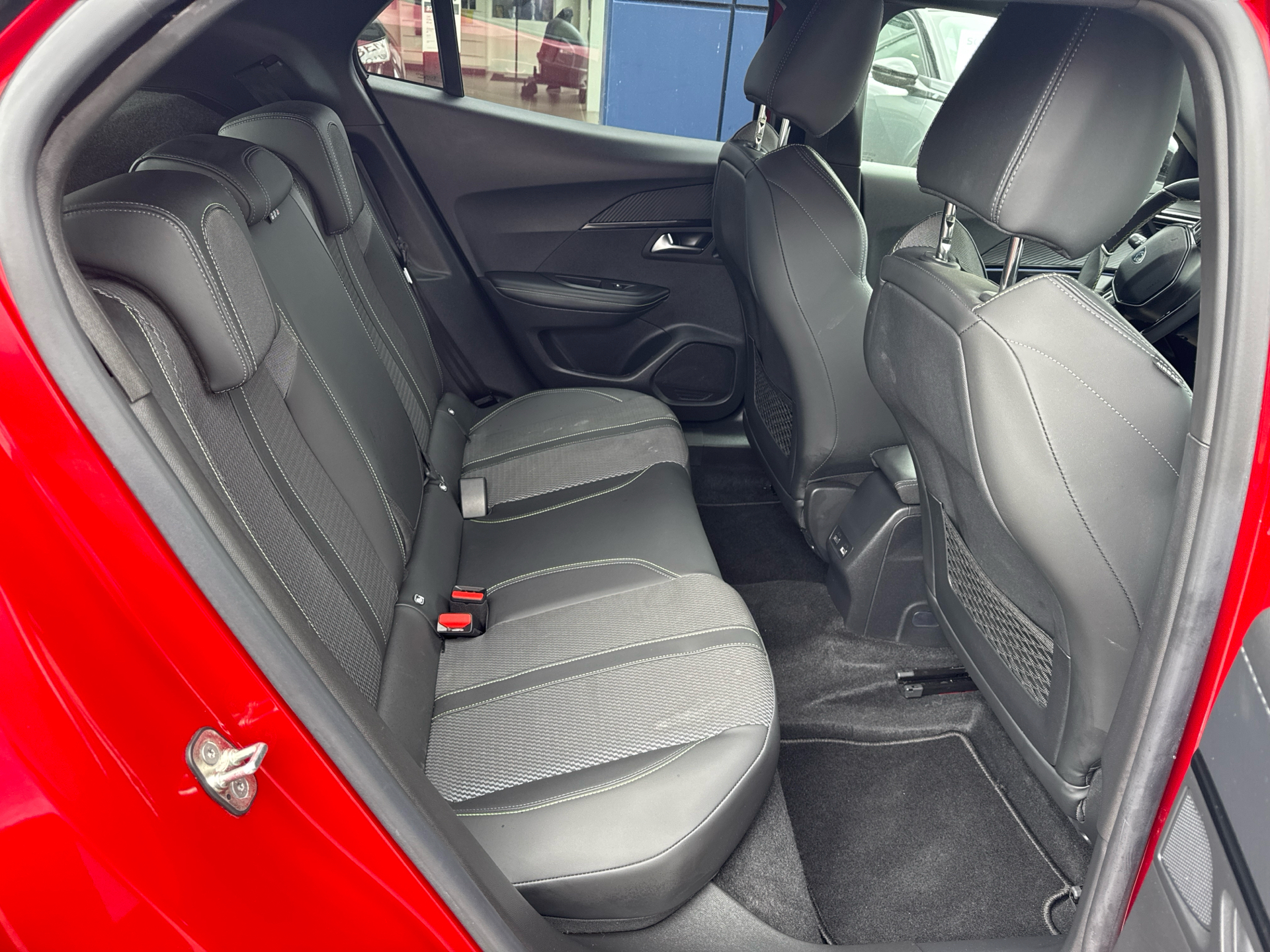 Billede af Peugeot e-2008 EL GT 156HK 5d Aut.