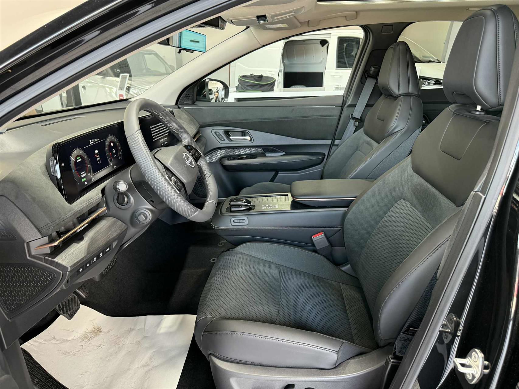 Billede af Nissan Ariya EL Evolve e-4orce 301HK 5d Aut.
