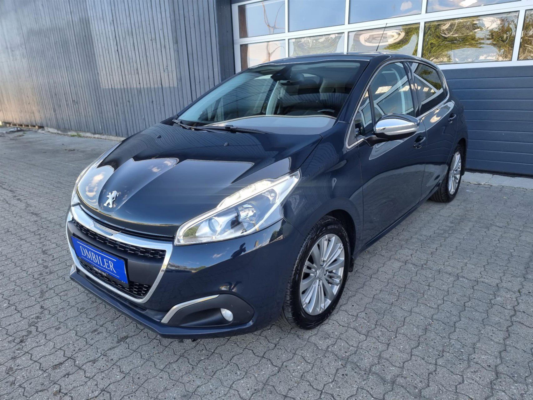 Billede af Peugeot 208 1,6 BlueHDi Allure Sky 100HK 5d