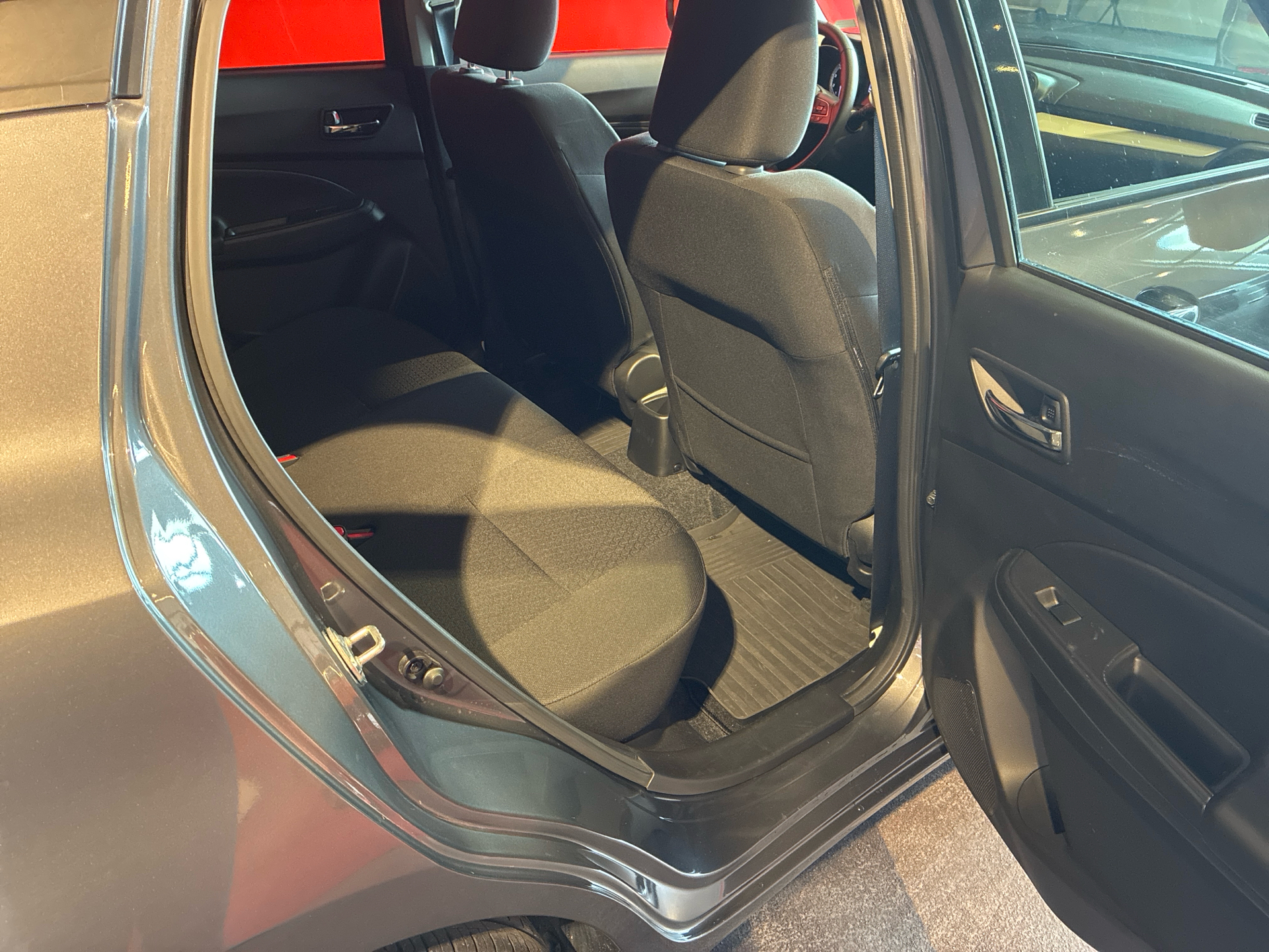 Billede af Suzuki Swift 1,2 Dualjet Exclusive CVT 90HK 5d Aut.