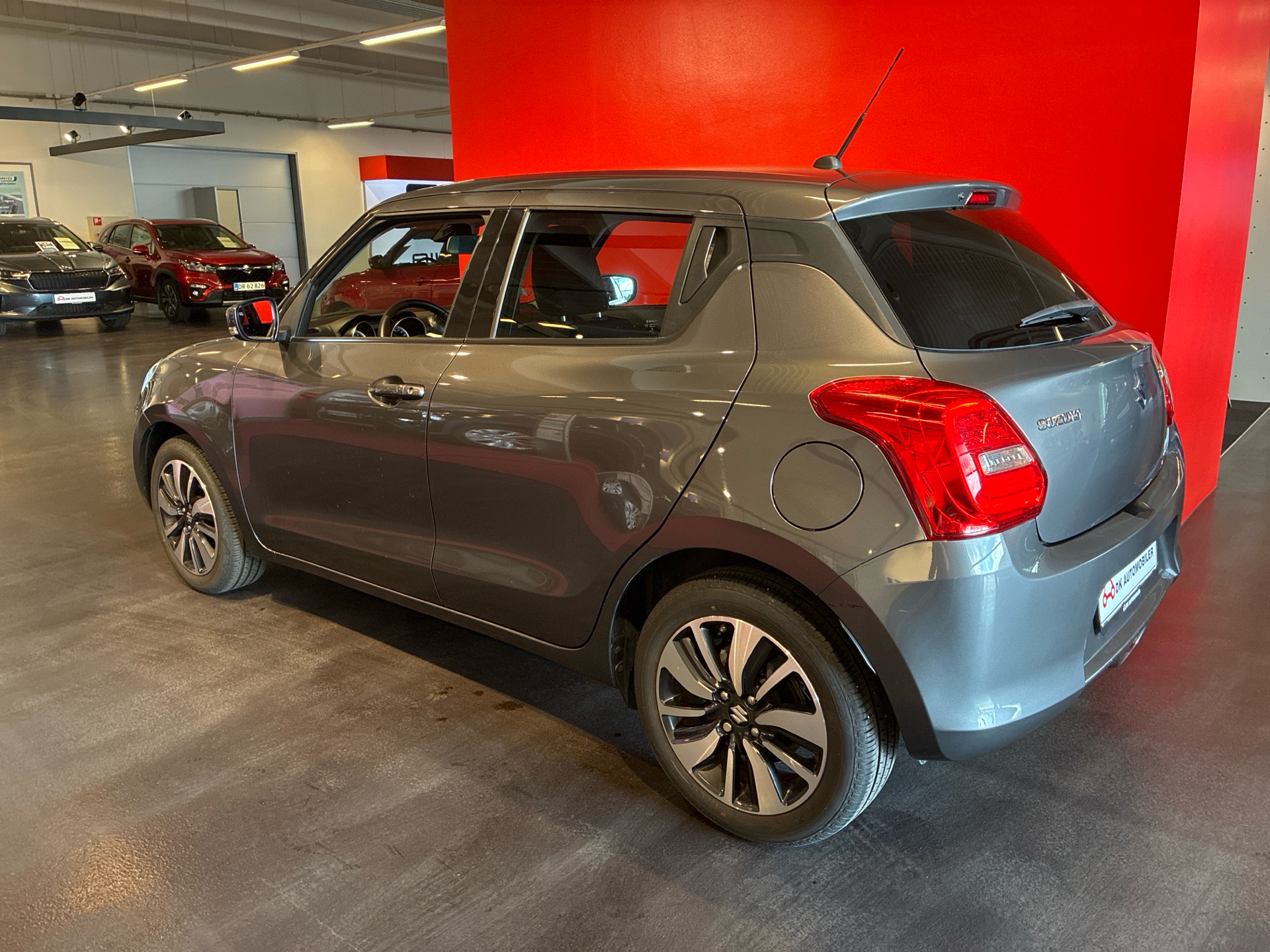Billede af Suzuki Swift 1,2 Dualjet Exclusive CVT 90HK 5d Aut.