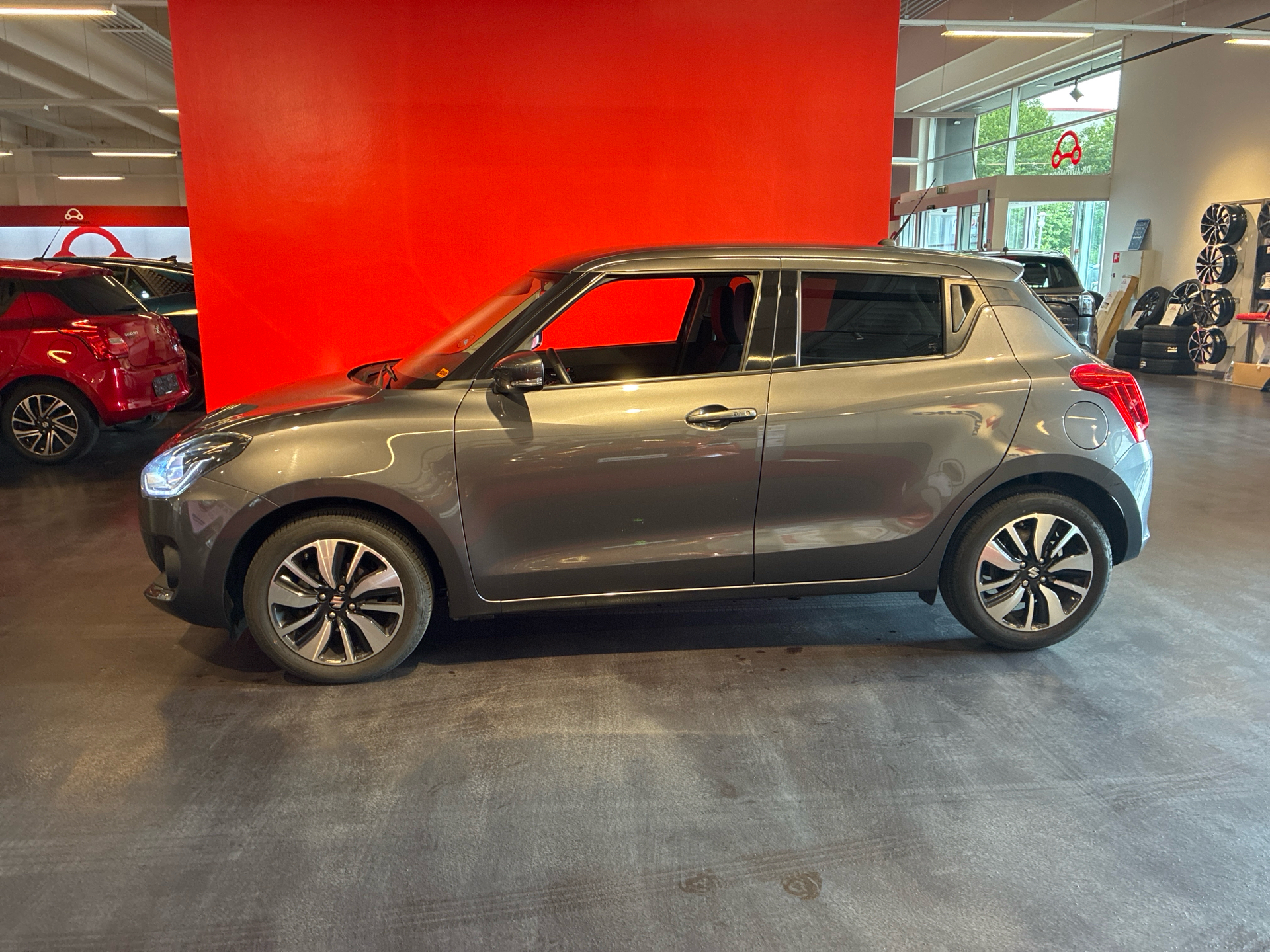 Billede af Suzuki Swift 1,2 Dualjet Exclusive CVT 90HK 5d Aut.