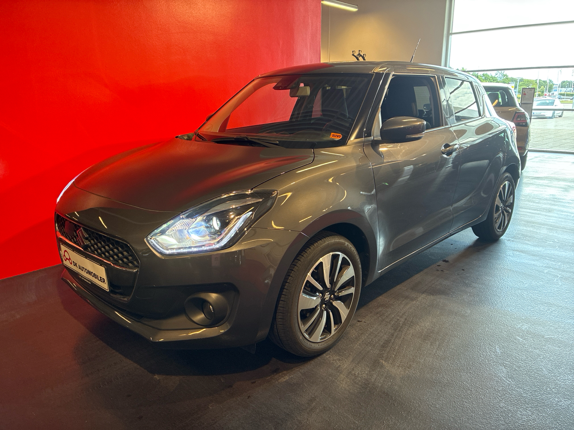 Billede af Suzuki Swift 1,2 Dualjet Exclusive CVT 90HK 5d Aut.