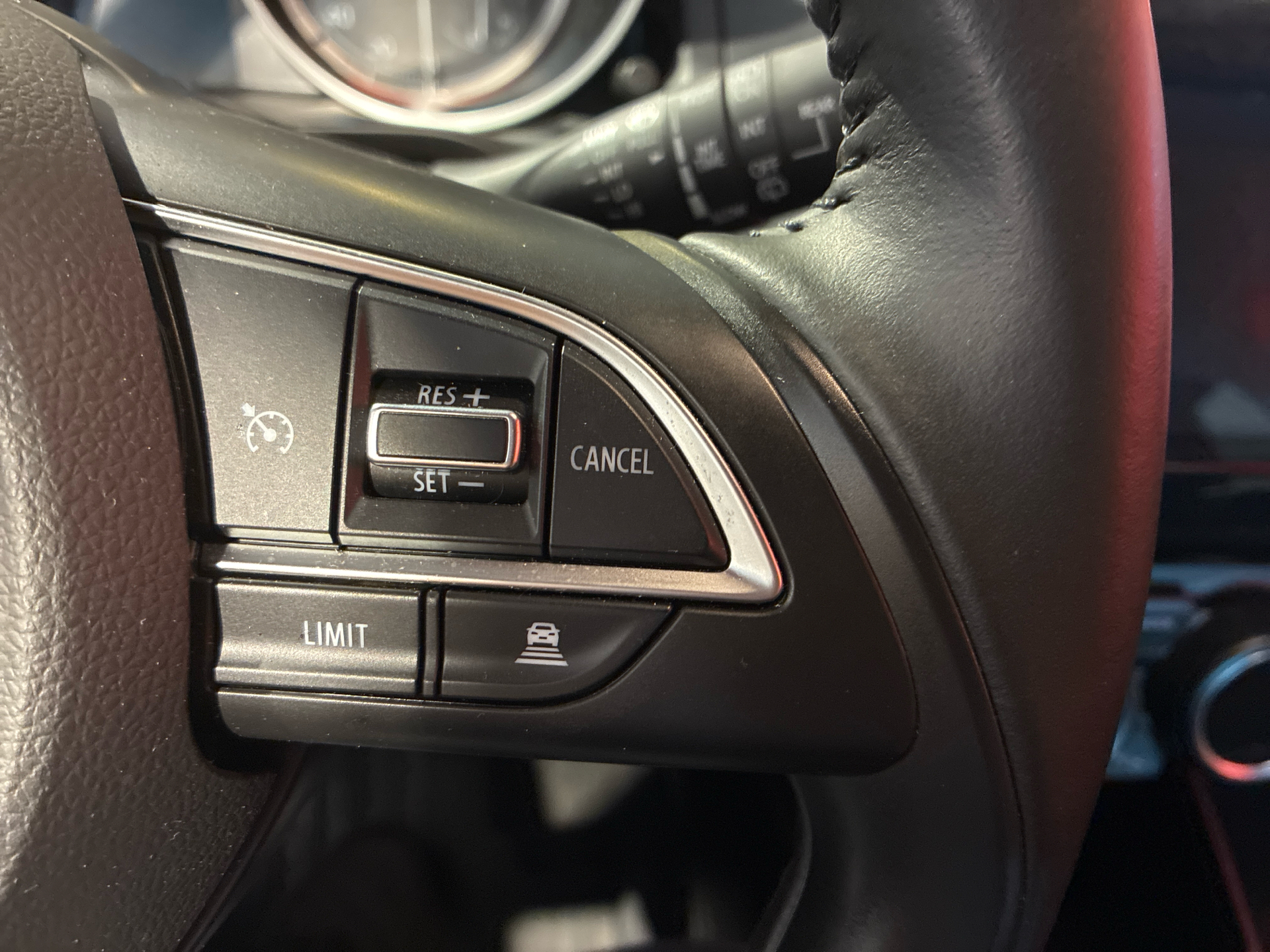 Billede af Suzuki Swift 1,2 Dualjet Exclusive CVT 90HK 5d Aut.