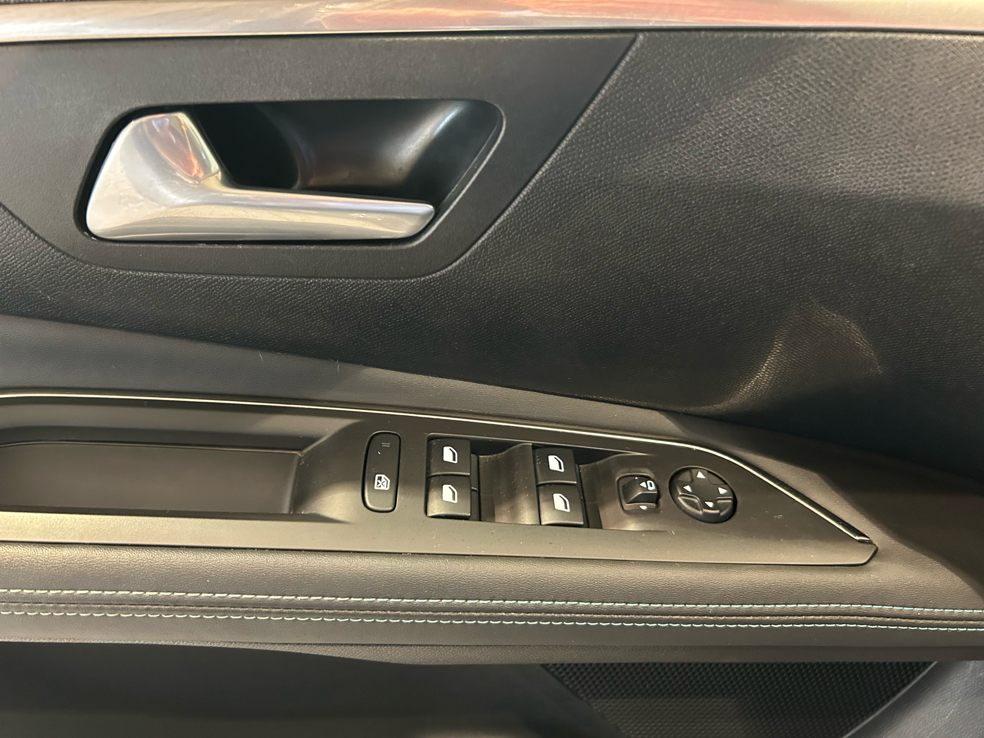Billede af Peugeot 3008 1,5 BlueHDi Allure Pack EAT8 130HK 5d 8g Aut.
