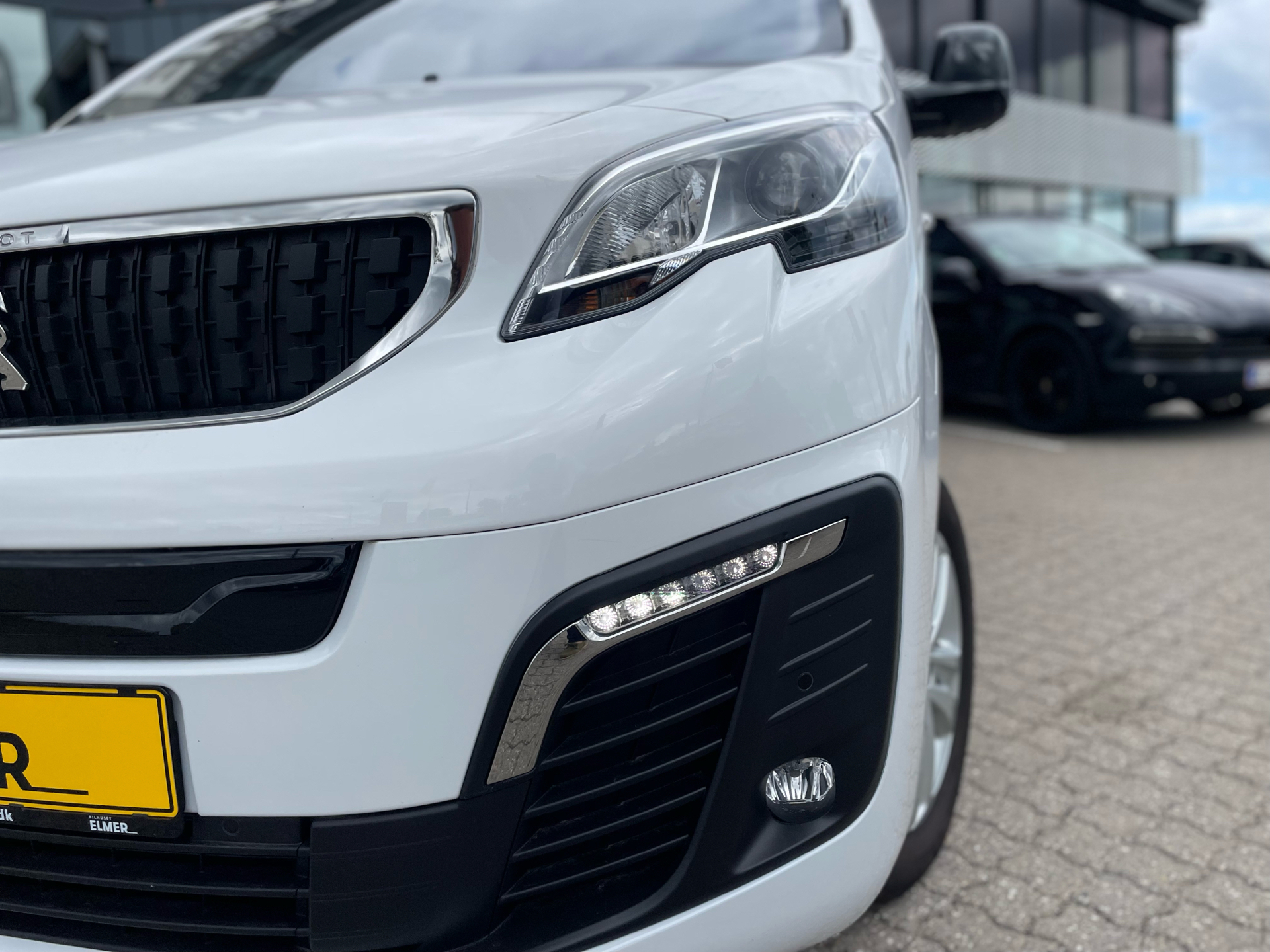 Billede af Peugeot e-Expert L3 EL Ultimate 136HK Van Aut.