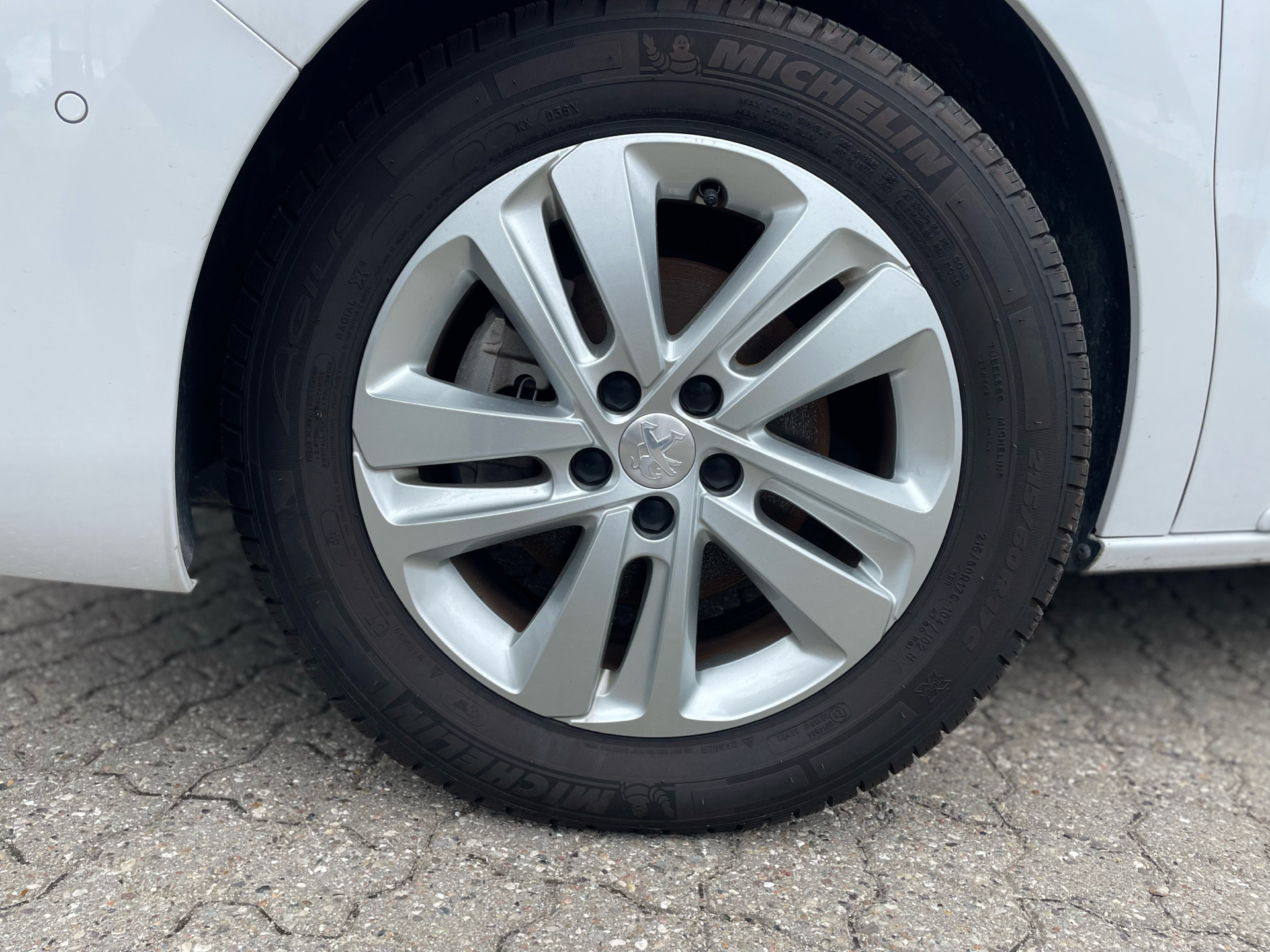 Billede af Peugeot e-Expert L3 EL Ultimate 136HK Van Aut.