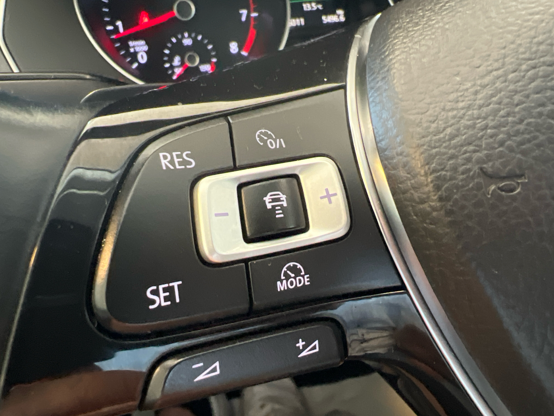 Billede af VW Passat Variant 1,4 TSI BMT ACT Comfortline Plus DSG 150HK Stc 7g Aut.
