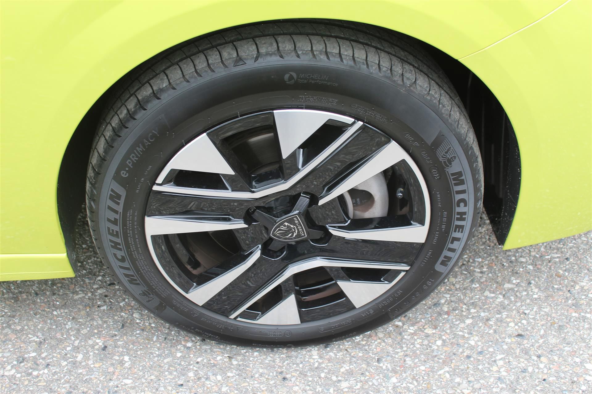 Billede af Peugeot 208 1,2 PureTech Allure+ 100HK 5d 6g