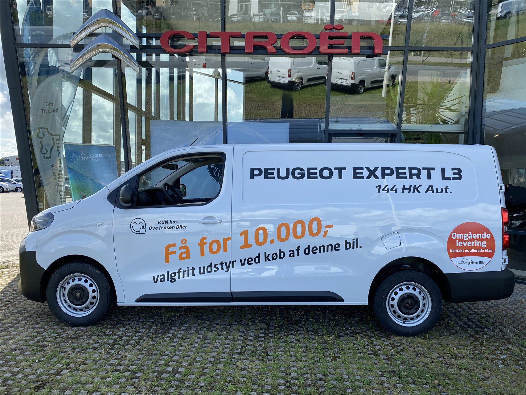 Billede af Peugeot Expert L3 2,0 BlueHDi Premium EAT8 144HK Van 8g Aut.
