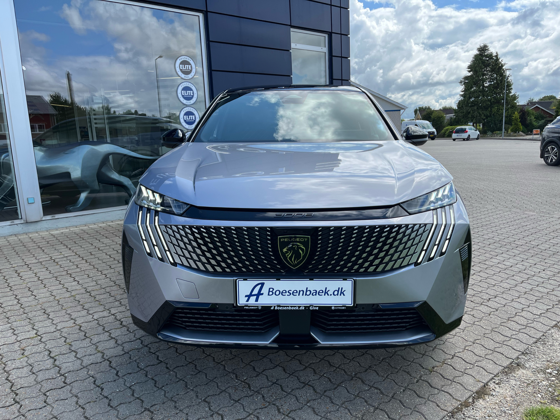 Billede af Peugeot e-3008 EL GT Pack 210HK 5d Aut.